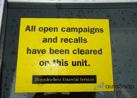 2008 Mercedes-Benz E350 4M Awd z USA, uszkodzony, nr VIN WDBUF87X58B357688